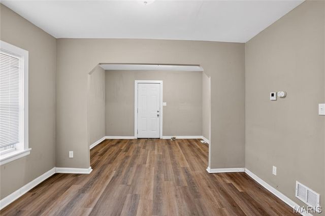 8024 Cler Avenue, St Louis, MO 63114