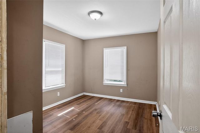 8024 Cler Avenue, St Louis, MO 63114