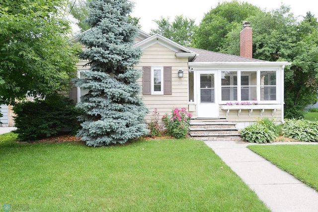 514 4th Avenue S, Moorhead, MN 56560