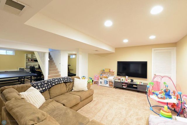 514 4th Avenue S, Moorhead, MN 56560