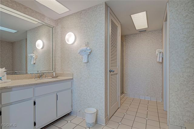 17080 Harbour Point DR 614, Fort Myers, FL 33908