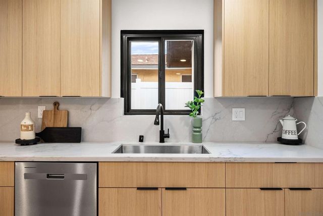 4972 Providence Rd, San Diego, CA 92117