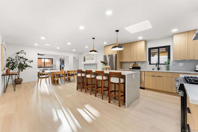 4972 Providence Rd, San Diego, CA 92117