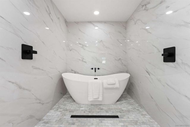 4972 Providence Rd, San Diego, CA 92117