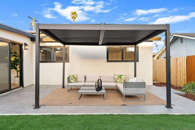 4972 Providence Rd, San Diego, CA 92117