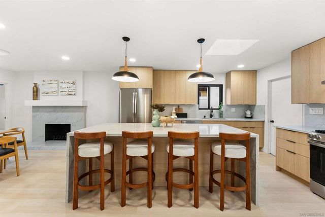 4972 Providence Rd, San Diego, CA 92117