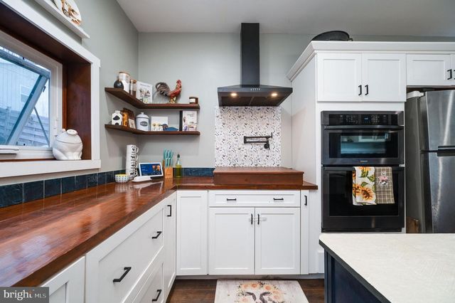 3521 OAK ST, Laureldale, PA 19605