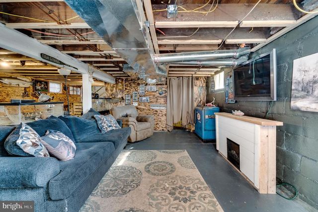 3521 OAK ST, Laureldale, PA 19605