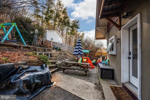 3521 OAK ST, Laureldale, PA 19605