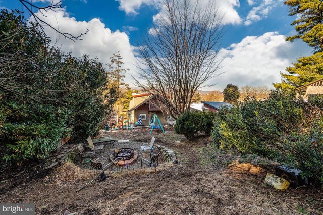 3521 OAK ST, Laureldale, PA 19605