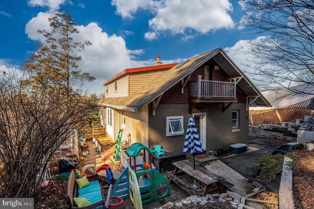 3521 OAK ST, Laureldale, PA 19605