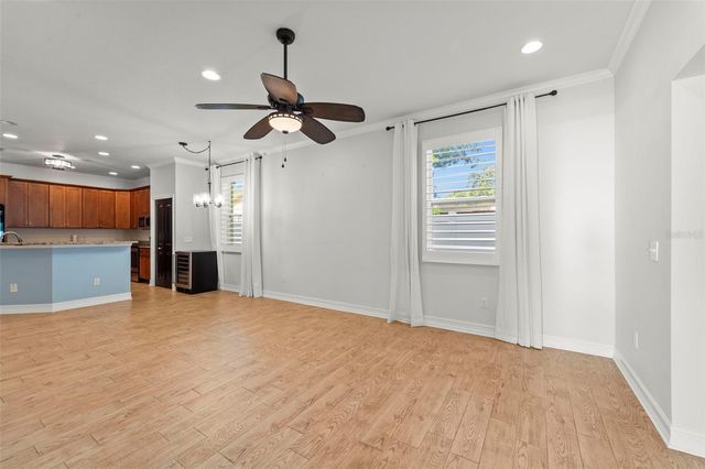 967 49TH AVENUE N, St Petersburg, FL 33703