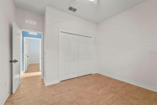 967 49TH AVENUE N, St Petersburg, FL 33703