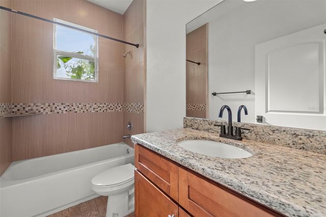 967 49TH AVENUE N, St Petersburg, FL 33703