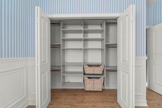 967 49TH AVENUE N, St Petersburg, FL 33703