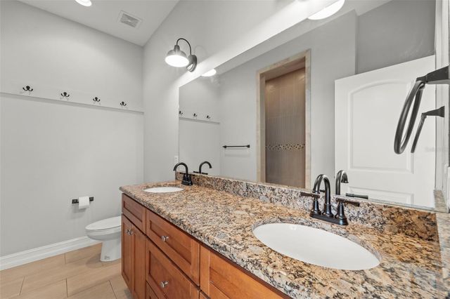 967 49TH AVENUE N, St Petersburg, FL 33703