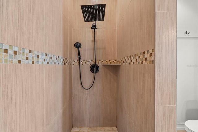 967 49TH AVENUE N, St Petersburg, FL 33703