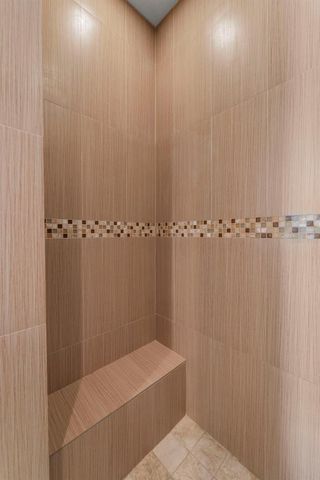 967 49TH AVENUE N, St Petersburg, FL 33703