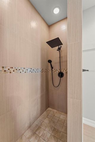 967 49TH AVENUE N, St Petersburg, FL 33703