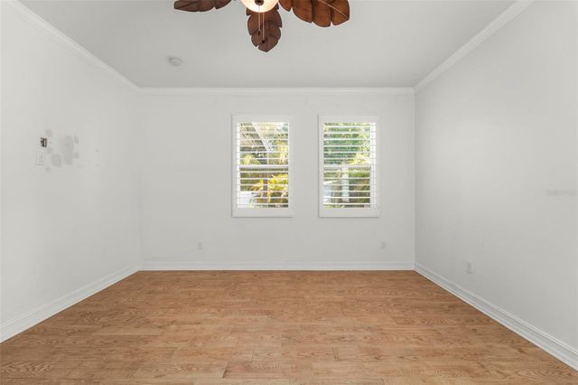 967 49TH AVENUE N, St Petersburg, FL 33703