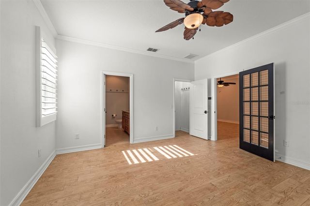 967 49TH AVENUE N, St Petersburg, FL 33703