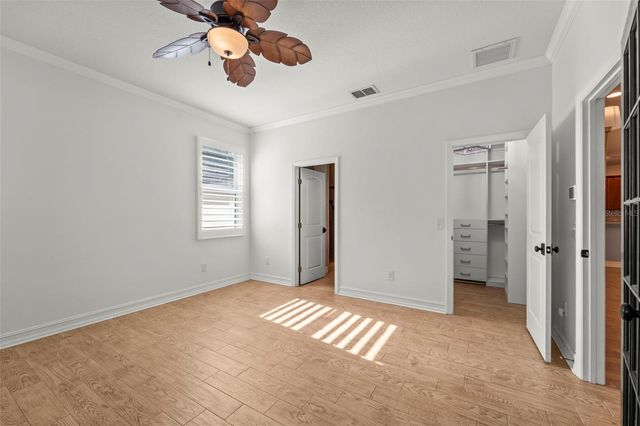 967 49TH AVENUE N, St Petersburg, FL 33703