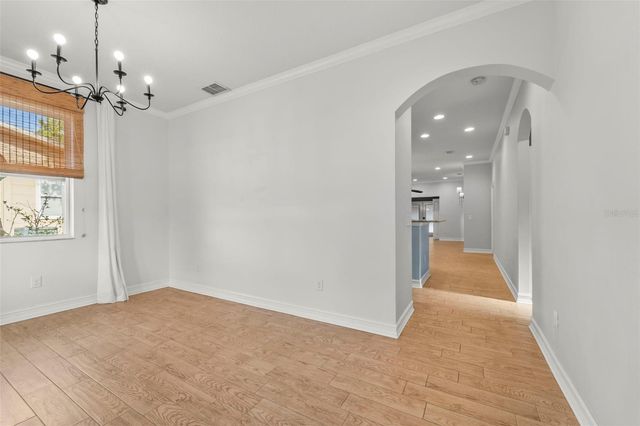 967 49TH AVENUE N, St Petersburg, FL 33703