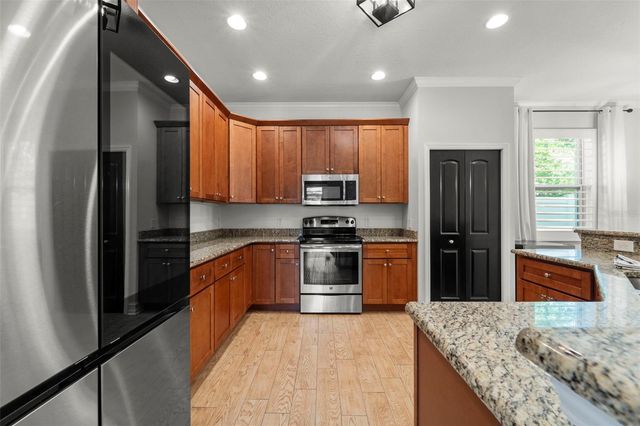 967 49TH AVENUE N, St Petersburg, FL 33703