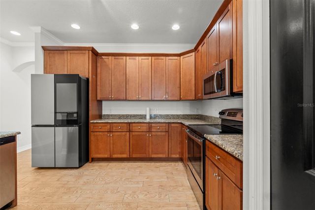 967 49TH AVENUE N, St Petersburg, FL 33703