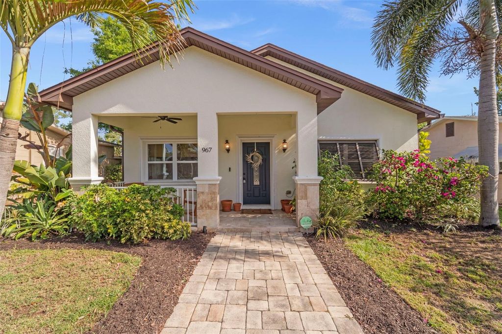 967 49TH AVENUE N, St Petersburg, FL 33703