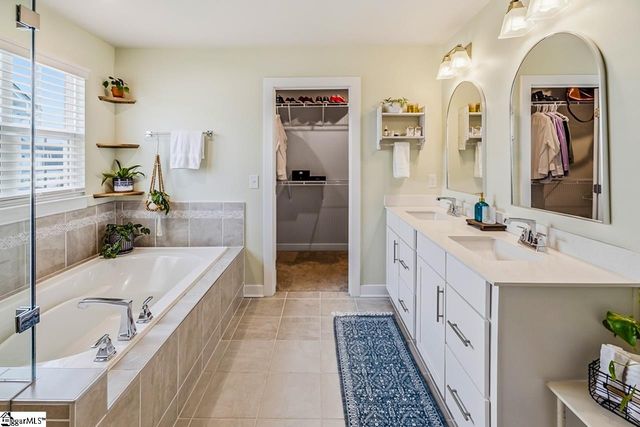 247 Chinook Drive, Greenville, SC 29607