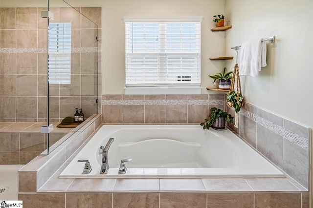 247 Chinook Drive, Greenville, SC 29607