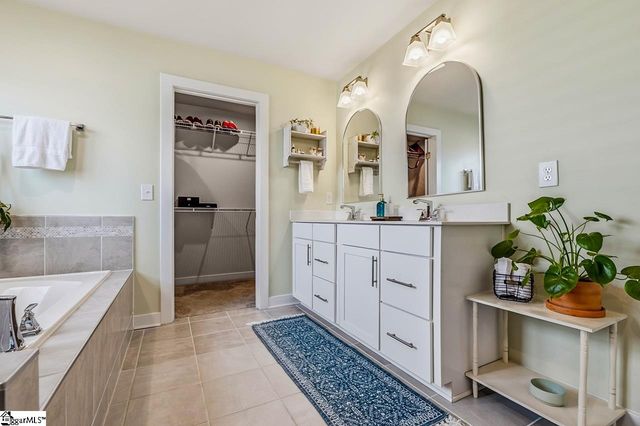 247 Chinook Drive, Greenville, SC 29607