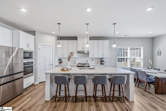 247 Chinook Drive, Greenville, SC 29607