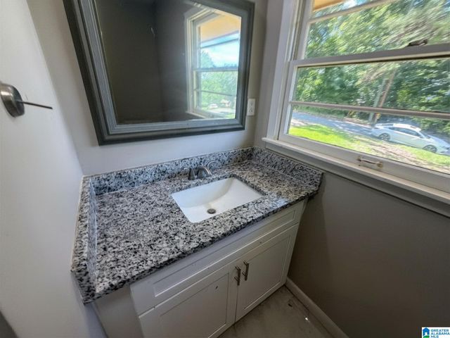 2705 4TH PLACE NW, Center Point, AL 35215