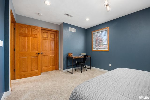 1609 FIELDSTONE Court, Chillicothe, IL 61523