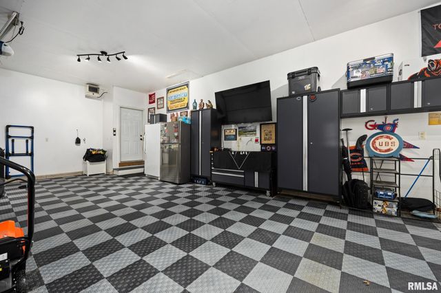 1609 FIELDSTONE Court, Chillicothe, IL 61523