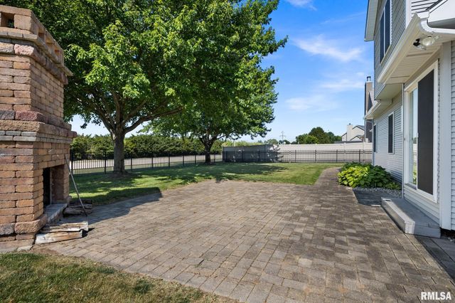 1609 FIELDSTONE Court, Chillicothe, IL 61523