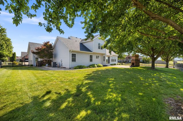 1609 FIELDSTONE Court, Chillicothe, IL 61523