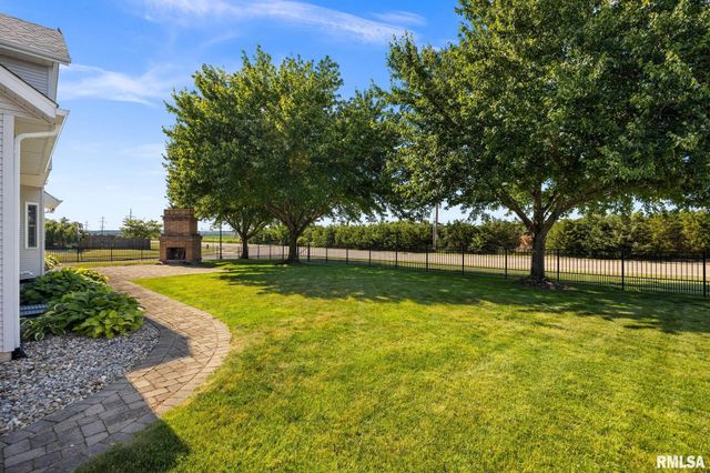 1609 FIELDSTONE Court, Chillicothe, IL 61523