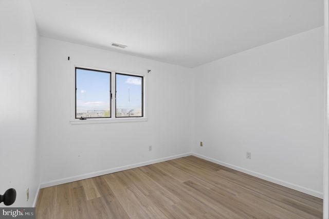 1155 RADIO RD, Tuckerton, NJ 08087