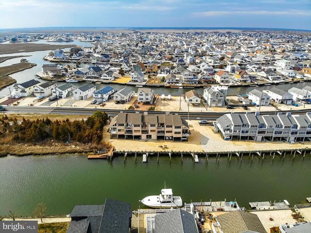 1155 RADIO RD, Tuckerton, NJ 08087