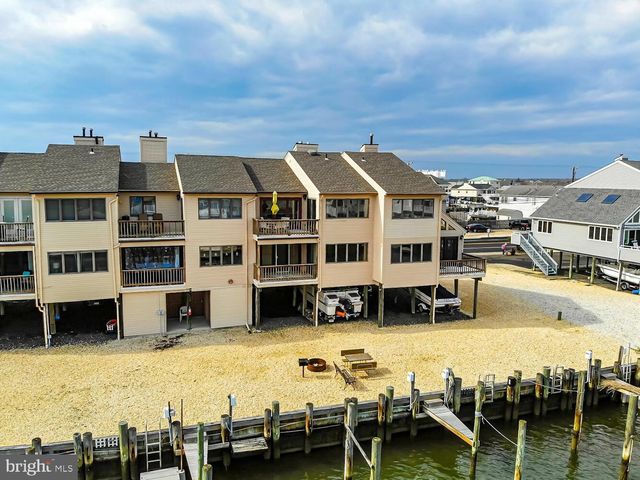 1155 RADIO RD, Tuckerton, NJ 08087
