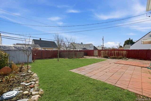 24 Crag Lane, Levittown, NY 11756