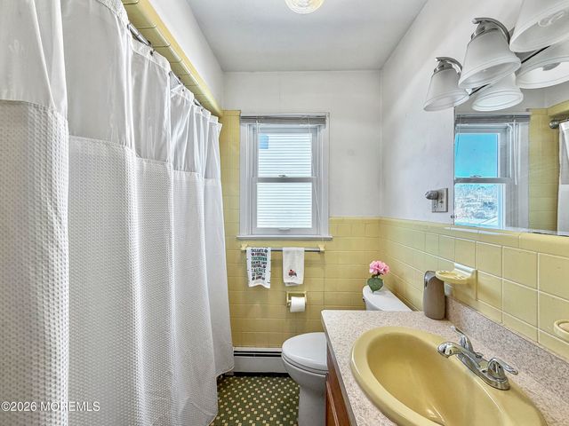 53 N Lakeside Avenue, Jackson, NJ 08527