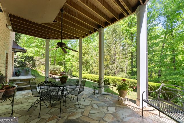 3560 Greystone Road, Gainesville, GA 30506
