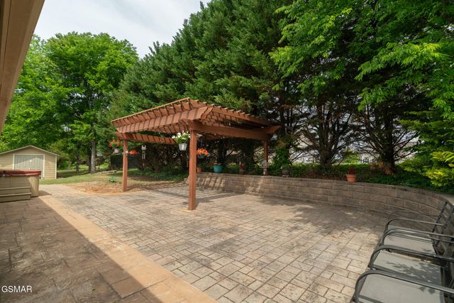 1479 Wendron Moors Drive, Sevierville, TN 37862