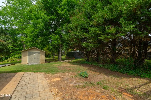 1479 Wendron Moors Drive, Sevierville, TN 37862