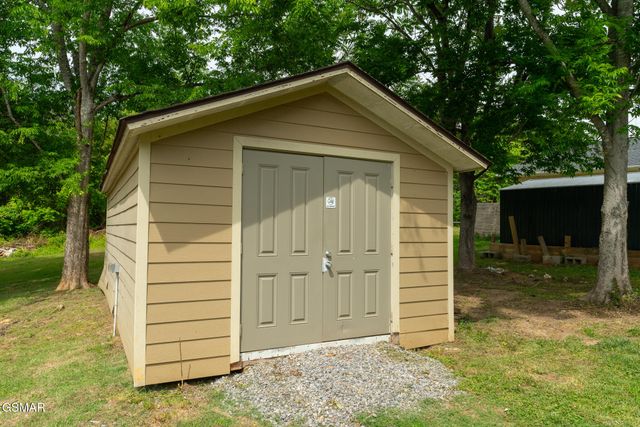 1479 Wendron Moors Drive, Sevierville, TN 37862