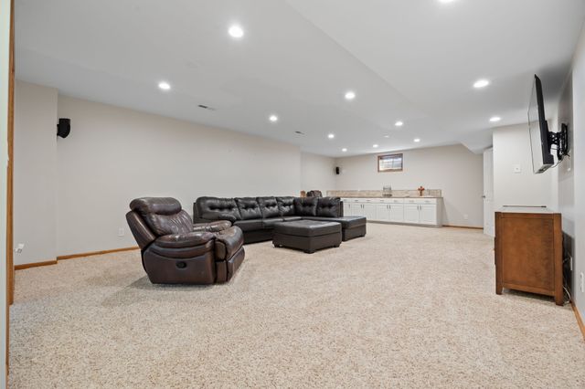 329 NW Driftwood Drive, Ankeny, IA 50023